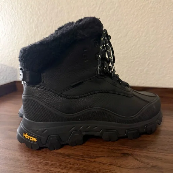 NEW $350 UGG Adirondack Meridian Gore-Tex Hiker Winter Boots Black Size 9 Women - Picture 3 of 6